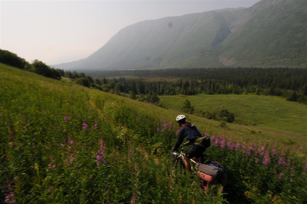 Heading off for Russian Lake, for singletrack round 2. 