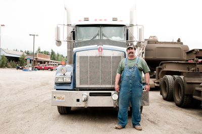 Kindly, Annie and Jim at Carlisle hauling sorted us out with a ride in a couple of trucks. Which was an experience in itself! Bill and Mike were the real deal, and the 13 hour journey back to Fairbanks was great. 