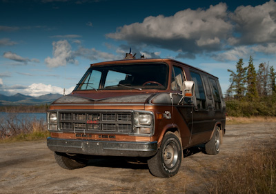 A Swiss couple had had the same idea, travelling in a cool late 70s GMC campervan. 