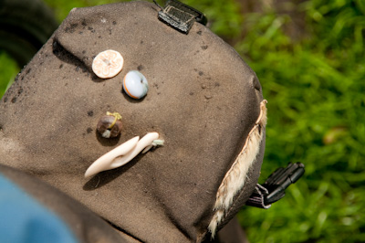 A bead and patching expert, she also sourced some fine examples for my pannier customisation project – a decorative button made by one of the grandmas at her village, and an offcut of seal fur used to make their clothing.