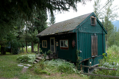 Pete's Place, where he welcomes in stray cyclists and anyone who wants to stop and help out on his organic farm. 